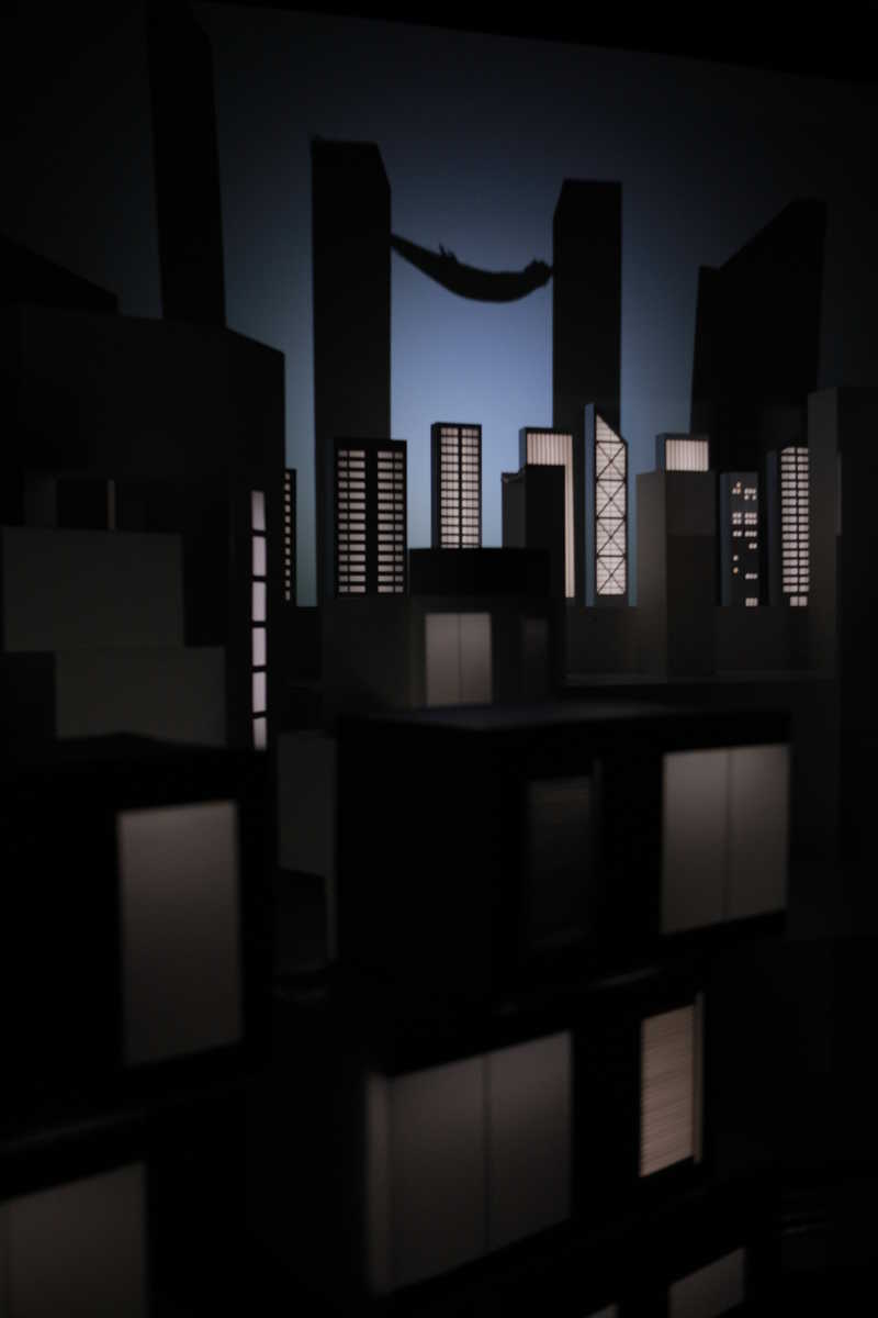 jpg/Nouvelle_ville_1_Les_Somnambules_-_R_Les_ombres_porte_ues.jpg